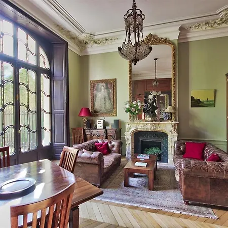 Avec 2 chambre * Paris