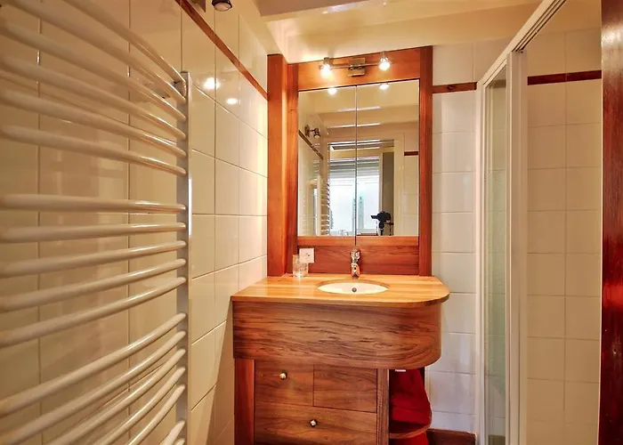 Alfred De Vigny Apartment *